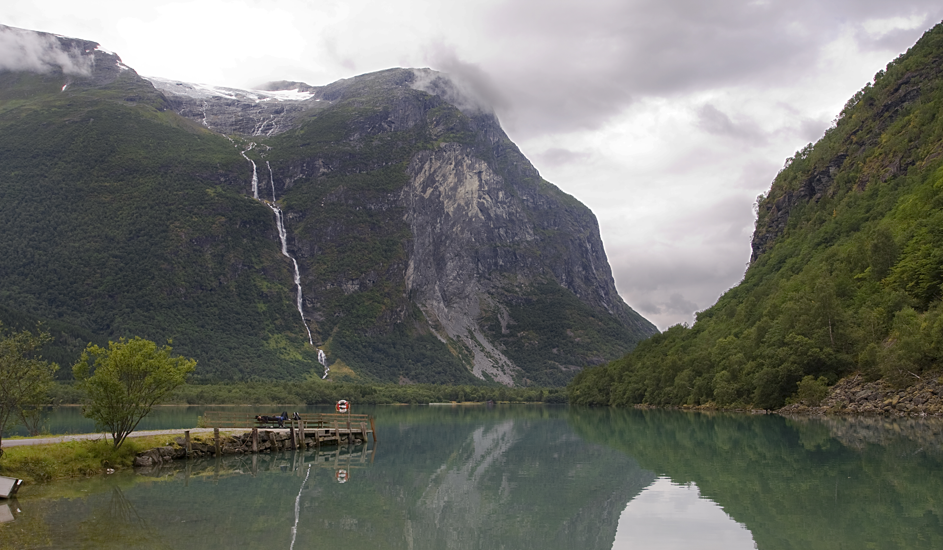 Ramnefjellsfossen