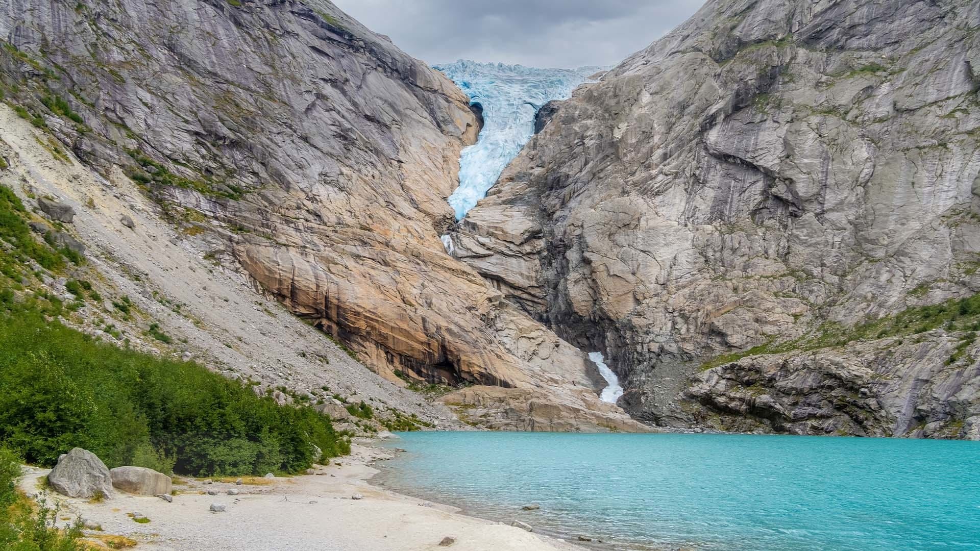 Briksdalsbreen